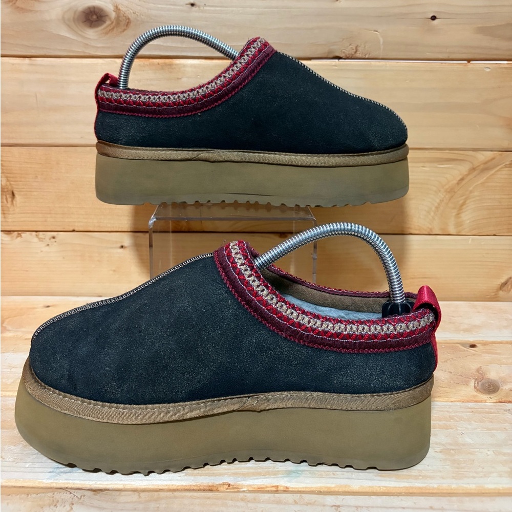 Tasman Ugg wool slippers - Women’s size 8 - Picture 2 of 8